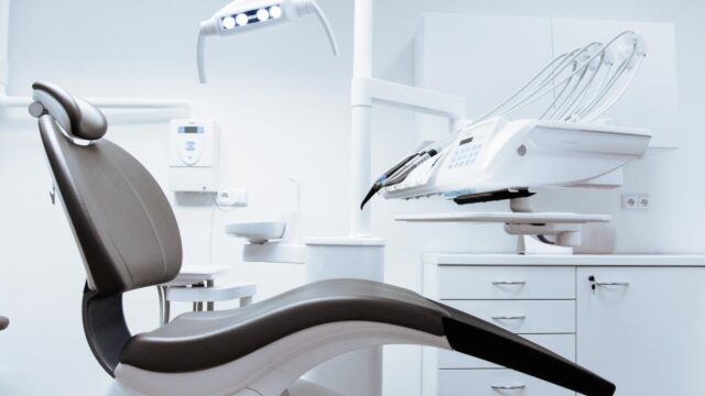 Interno di una clinica dentale