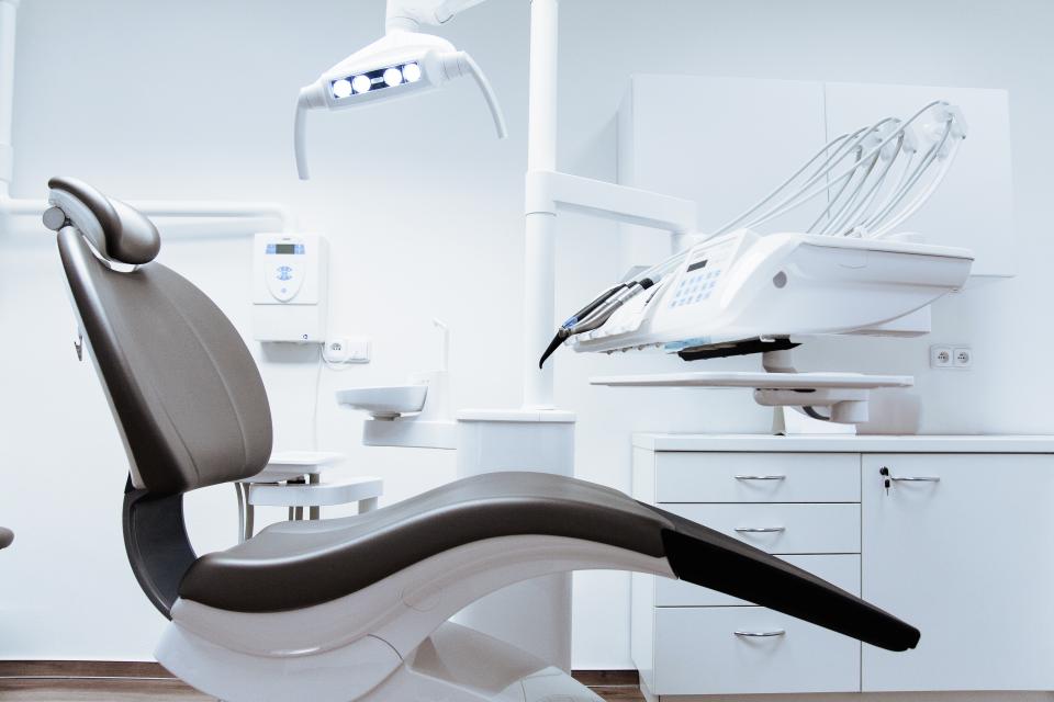 Interno di una clinica dentale